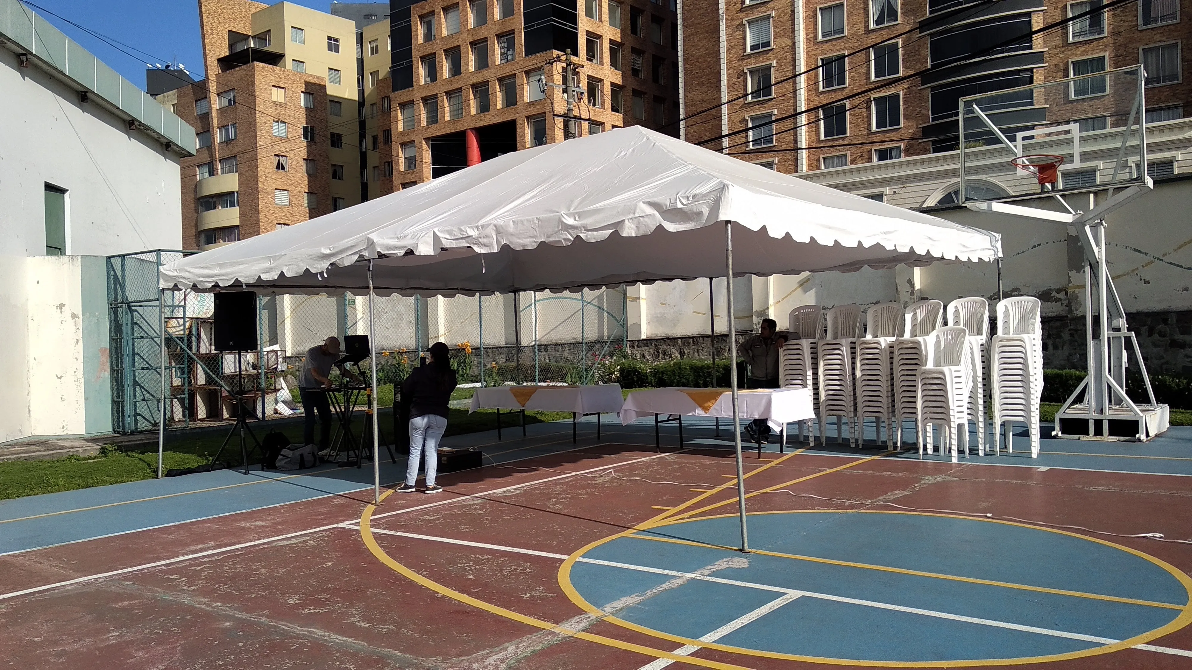 Carpa instalada para evento