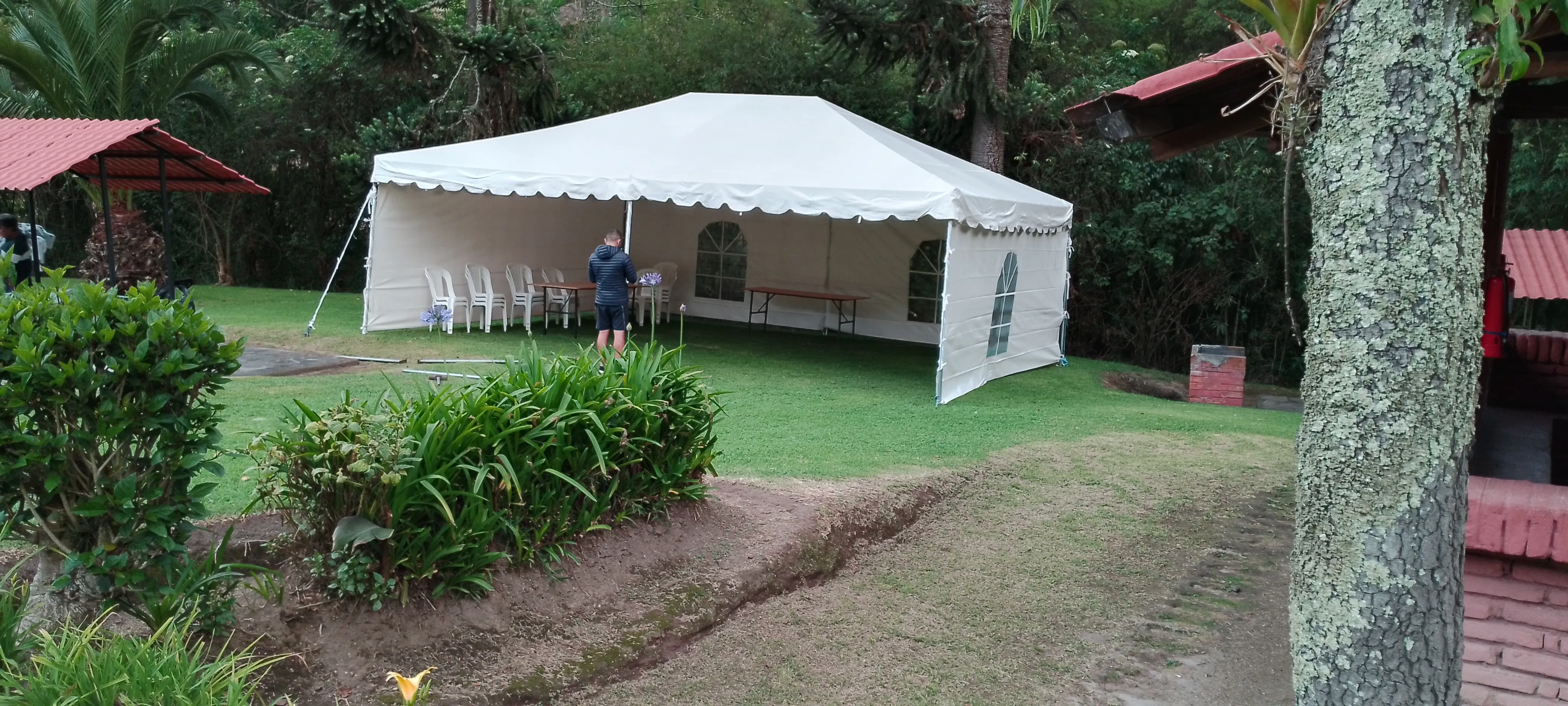 Carpa instalada para evento